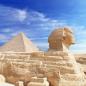 Preview: Sphinx im Vordergrund und ein Pyramide im Hintergrund plus blauer Himmel