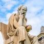 Preview: Griechischer Philosoph  als Statur sitzent im Stuhl