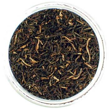 Schwarzer Tee Ostfriesische Blattmischung lose weißer Hintergrund